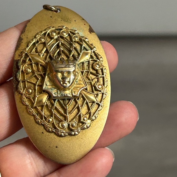 4/$50 Pharaoh Egyptian king vintage pendant 👑 - Picture 5 of 8
